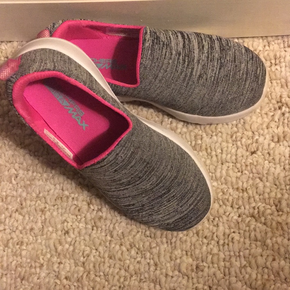 Girls Sketchers Goga Max!